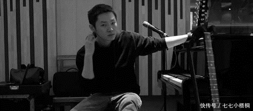 声音|《好声音》最惨冠军选手,频繁与导师互动,却得到零回应