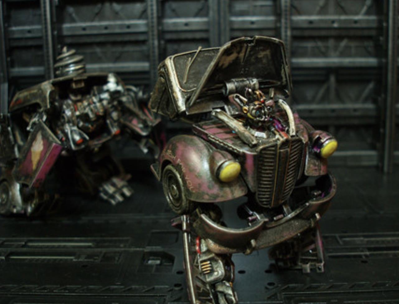 双胞胎|变形金刚动漫人物:重涂《卷土重来》顽强的双胞胎-黑金属冰激凌