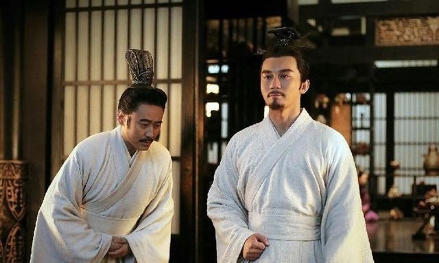 皇帝|皇帝问书圣“谁的字更好看？”王献之巧妙回答后，“女儿嫁你了”