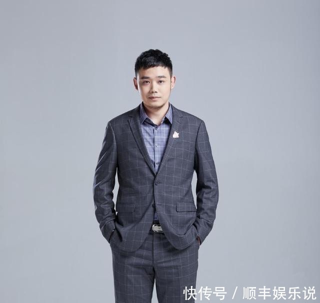 月光|KPL：月光发文表示自己最多坚持完本赛季，放话必将卫冕冠军