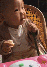 趣图|搞笑GIF趣图:没事我就出去溜溜,让这几个鸡仔羡慕嫉妒恨