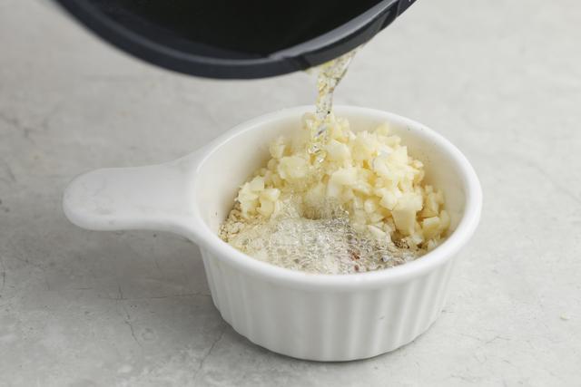 在家|在家做的烧烤比外面卖的好吃,秘密在于这碗料汁!