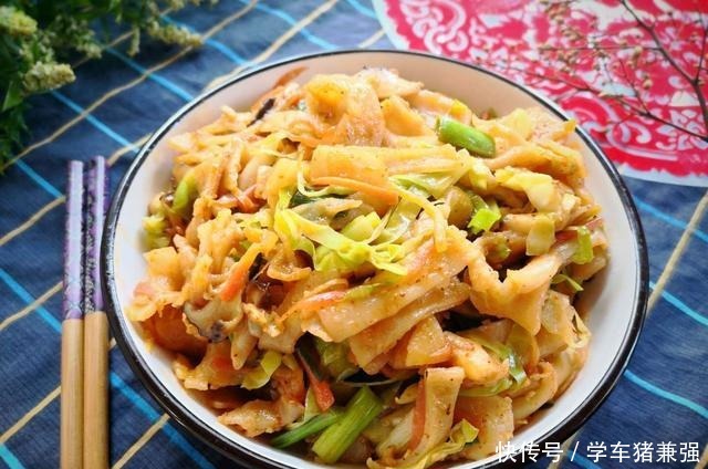 管理|现在小区封闭式管理,用这剩饭做了一顿晚餐,家人喜欢营养好!