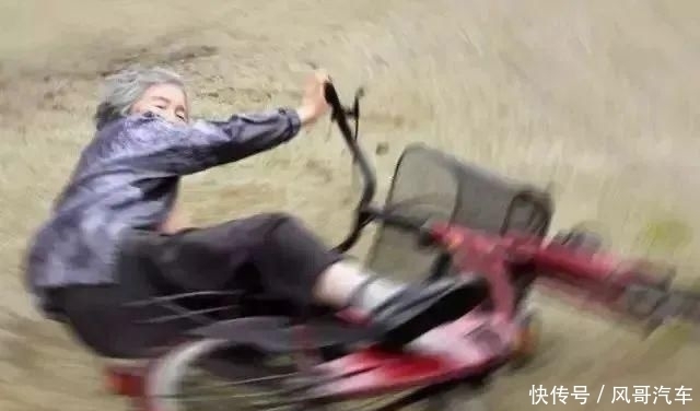  网红|这位奶奶大器晚成，72岁学摄影，89岁办影展，想退休可实力不允许