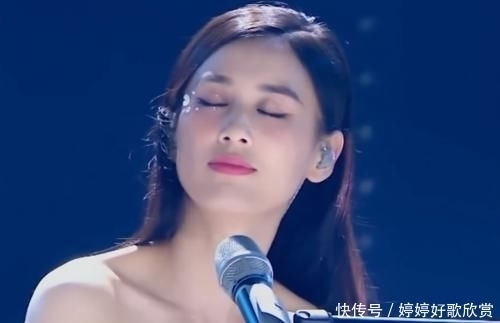  黄圣依|黄圣依享受“皇族待遇”实力一般分数却虚高！张萌暗讽节目组有内幕