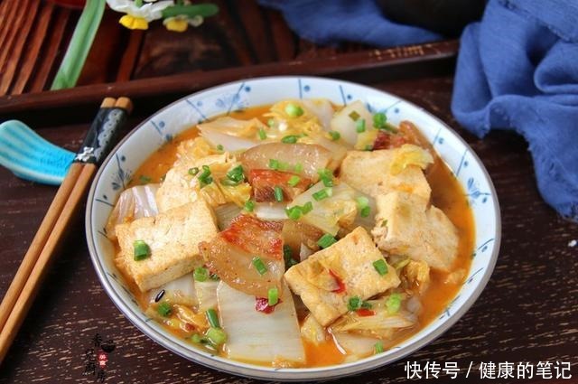 简单|春天,我常做这菜给家人吃,简单好吃,营养吸收好,全家都爱!