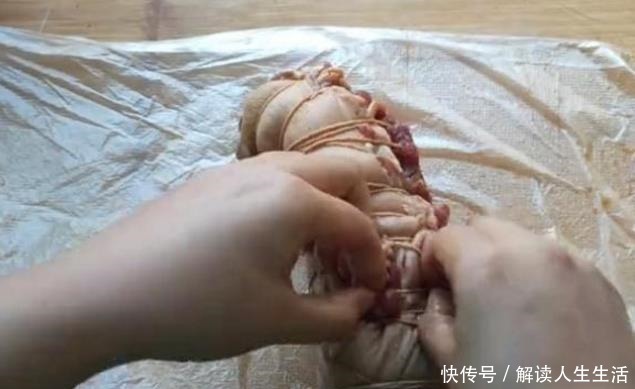 春节|春节学做猪肘子,只需要一腌一煮,肥而不腻入味不散