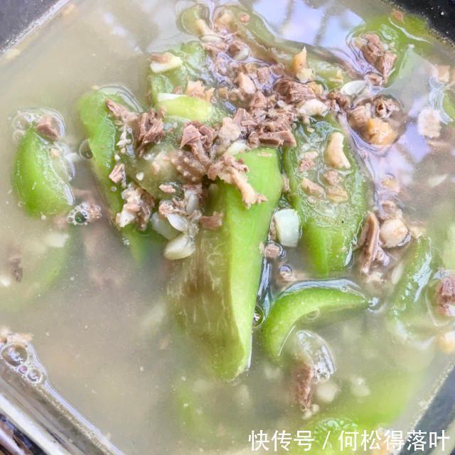 好喝|鲍鱼鸽肉丝瓜汤，营养丰富，鲜美好喝