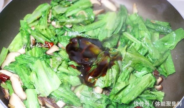 炒青菜|香菇和“它”是绝配,比炒青菜更脆爽,比炒肉更鲜香,吃不够!