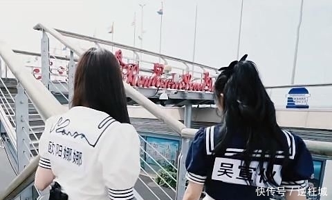 娜比|娜比吴宣仪亮相《跑男》时,谁注意baby的反应?素质不是装出来的!