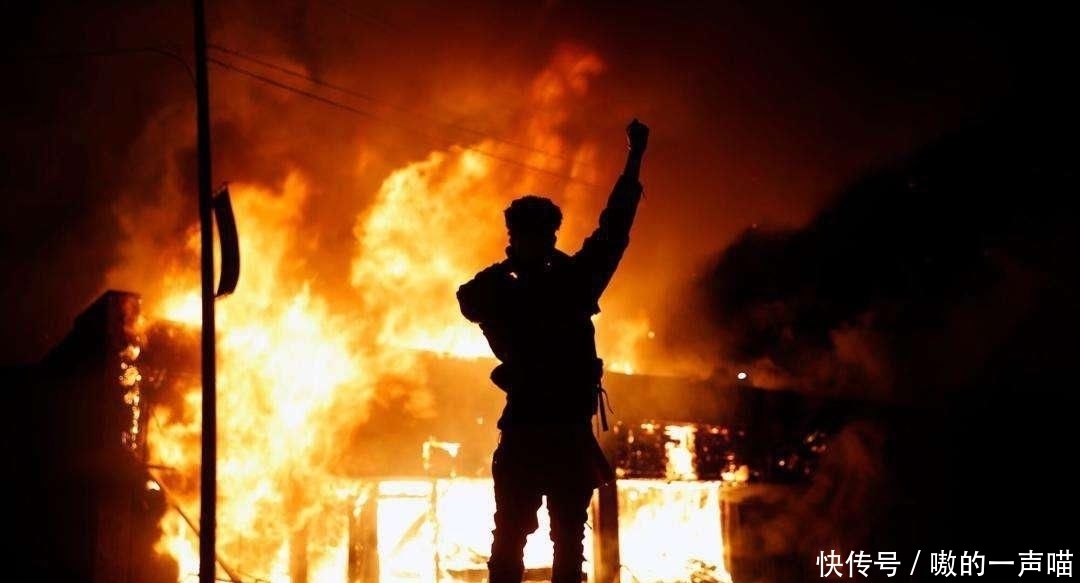 批量|紧张局势增强,印度向拉达克批量增兵,王牌步兵师进入战备区备战