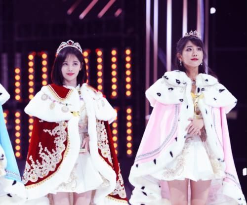 参加|双双退团后,李艺彤参加综艺再次聊起鞠婧祎,称她是自己一辈子达不到的目标