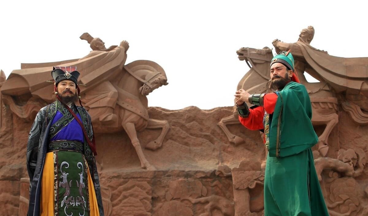 江东|三国时期猛将如云，江东孙坚的武艺如何，在三国中属于什么级别