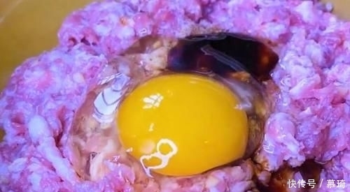 腥味|美食之路义无反顾!饭店不外传的饺子馅配方,肉馅鲜香无腥味,学会了回家露一手