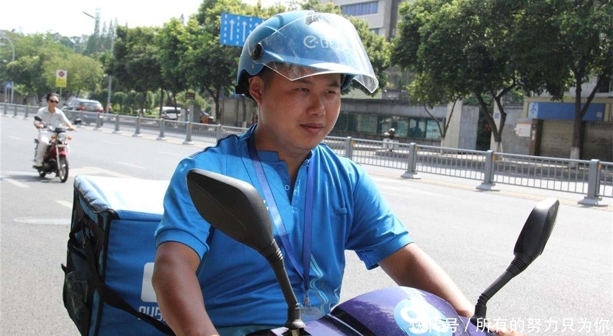 识破|外卖小哥丢了外卖想反讹3000元现金,却被这样识破?网友:作