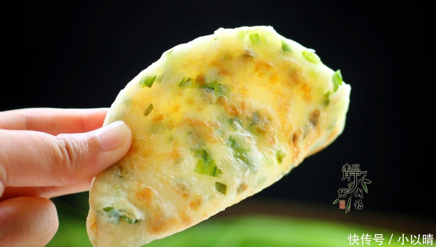 面粉|烙饼和面用凉水还是热水?很多人第1步就错了,难怪饼硬不好吃