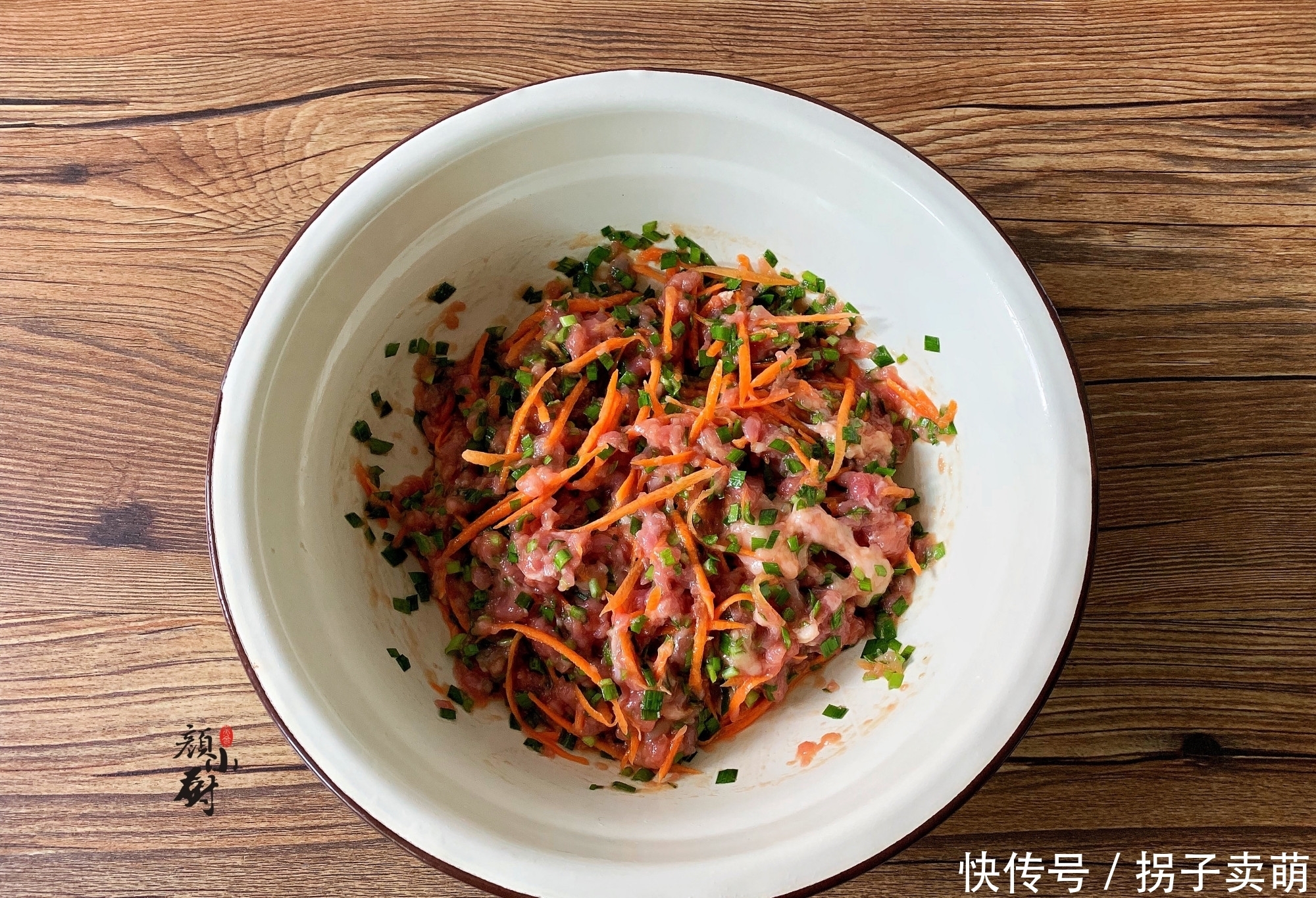 步骤|调韭菜馅,10个人9个错,多加这1步,韭菜鲜嫩不出水,真香