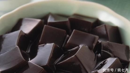 压缩饼干|网评全国最“难以下咽”的5种零食,如果你全吃过,心疼你3秒钟