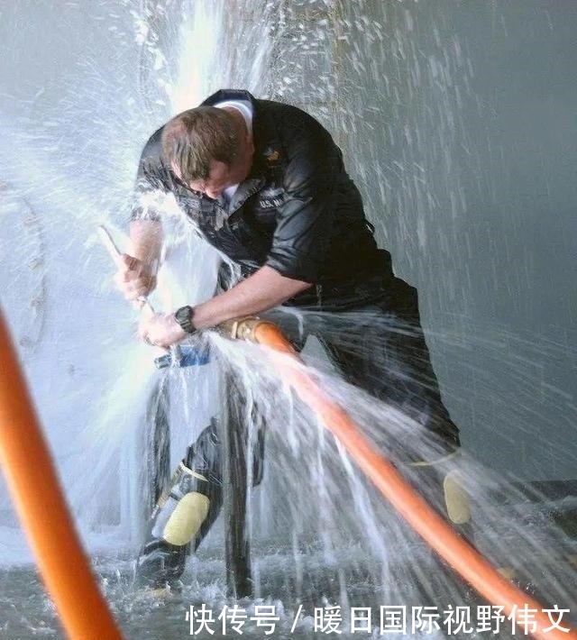 图源|“好人理查德号”生前是个体面人，要不是这次大火她就来南海了