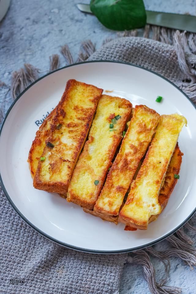 早餐|天一热,就爱吃这懒人早餐,5分钟搞定,2块钱吃饱,少油又健康