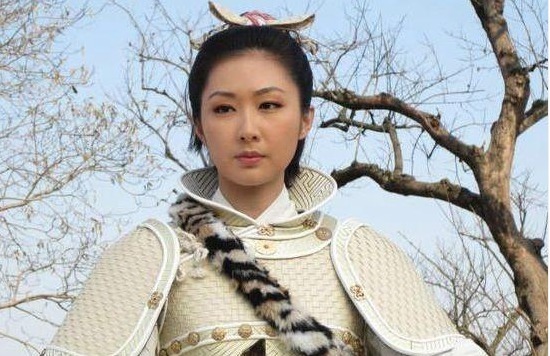 女将|隋唐第一女将杀瓦岗一将擒九将,最后竟然被他收服了