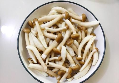蒸菜|天热,最爱吃这蒸菜,蒸一蒸10分钟就出锅,营养美味又健康