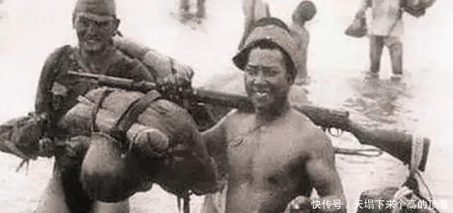 记者|真正的“鬼子进村”是啥样的随军记者拍下犯下的罪恶!