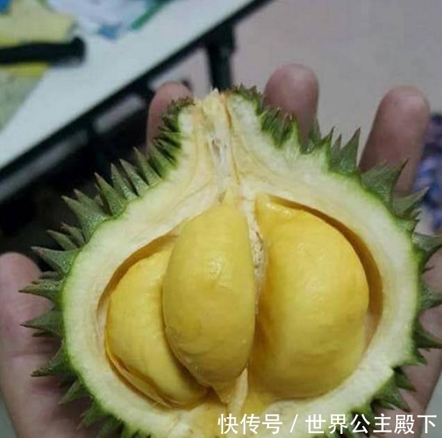 果肉|女子买了个小榴莲，家人看到以为白瞎了，剥开看到果肉别提多开心