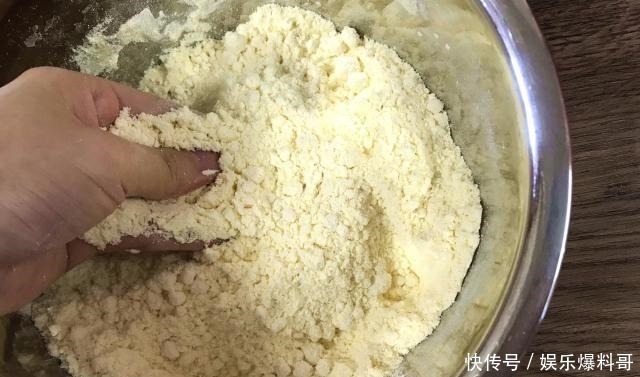 均匀|一直以为蒸糕很麻烦,原来可以这么简单,这家常简易做法值得推荐