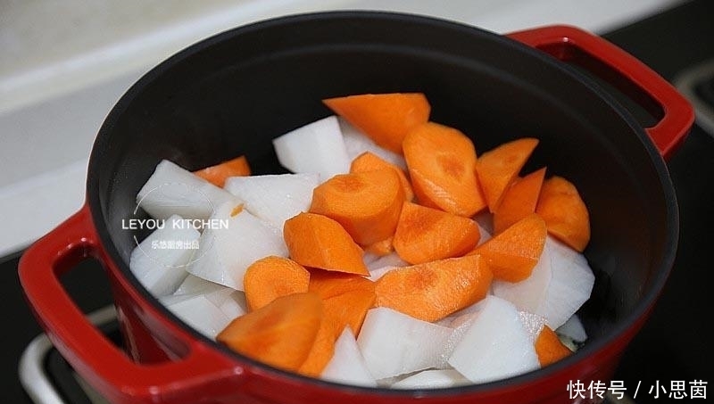 比肉|比肉还香的一道素菜, 炖一锅不到5块钱, 秋冬季节吃最好