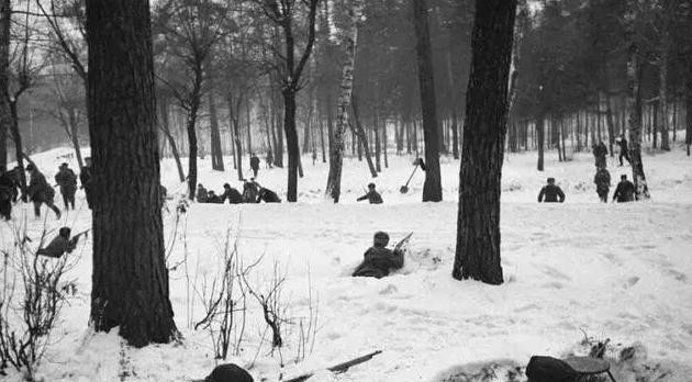 狂飙|一个德国小兵的疑惑：一路狂飙突进来到莫斯科城下，为何攻不进去