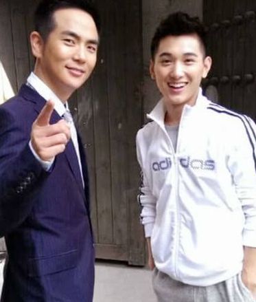  成龙|他12岁被成龙欣赏，却因甄嬛传走红，如今三十多岁依旧单身