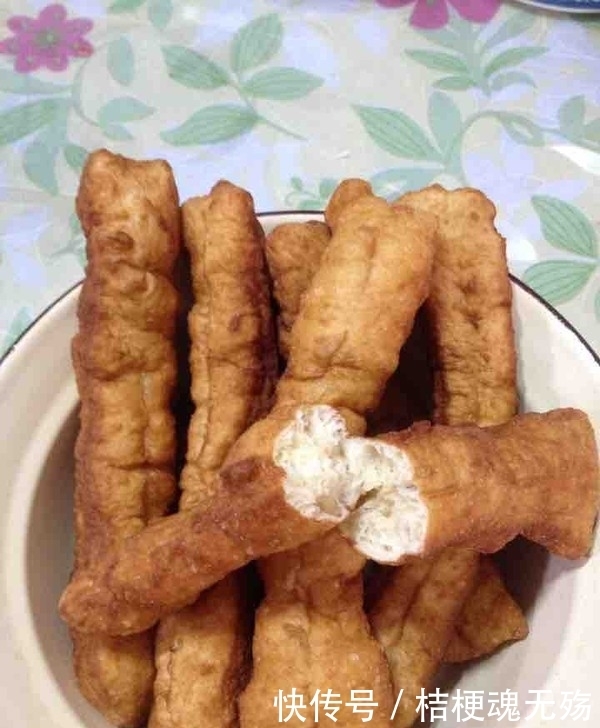 健康|70岁爷爷的健康油条秘方,几分钟就学会,早餐再也不用出去买了