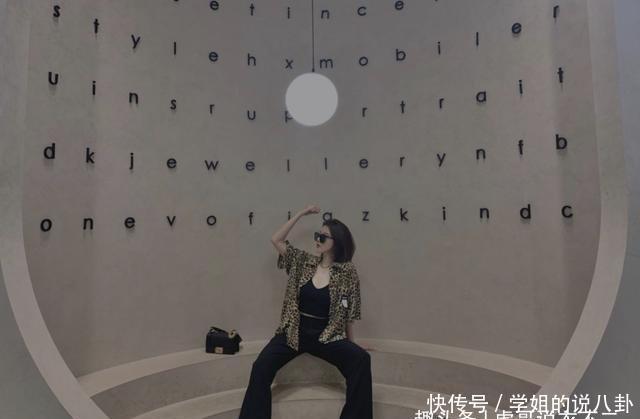 出气|夏季简约清凉穿搭,一身黑色三件套穿出气场,给你一个完美夏日