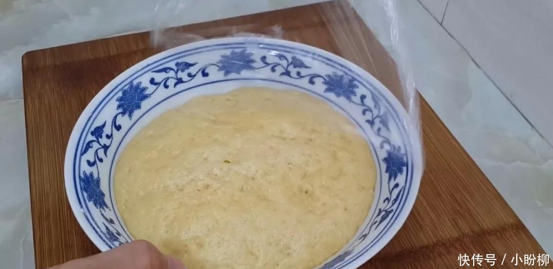 不用|1斤面粉, 4个紫薯, 不用一滴水, 平底锅做的小面包, 边吃边流口水