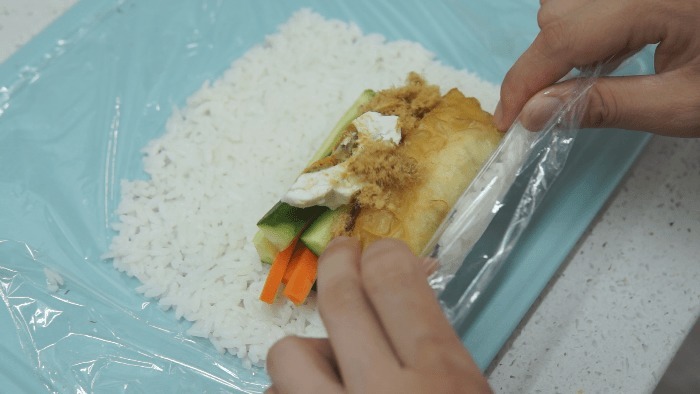 保鲜膜|早餐学会这吃法,家里大米不够吃了,上班上学拿一个就走,方便