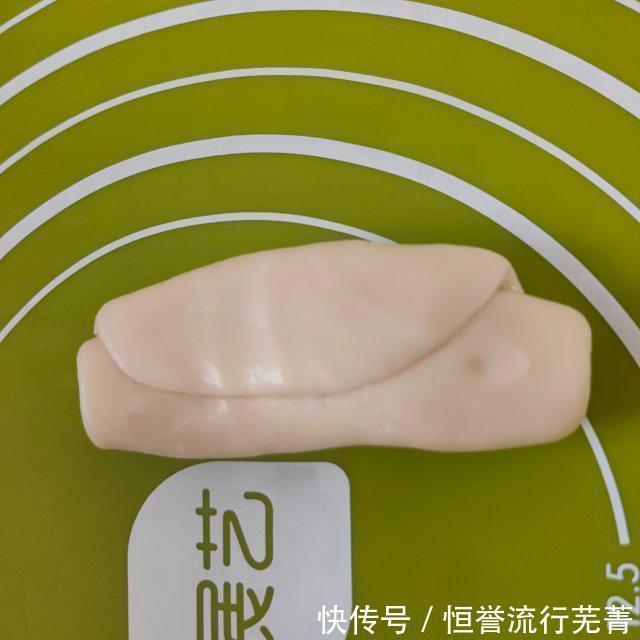 蛋黄|蛋黄酥,自己做的吃着更健康