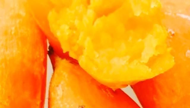 电饭煲烤红|把红薯直接放进电饭锅,不用烤箱,不加一滴水,流着汤汁太好吃了