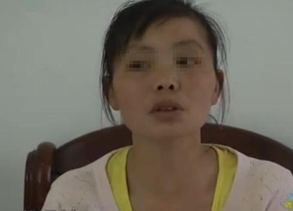 扫地出门|男子和相亲美女闪婚,次日就把她扫地出门,男子:分明两个人