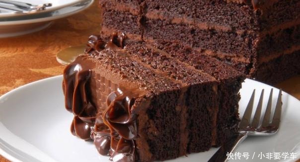 蛋糕店|外国某蛋糕店，10分钟吃完1块蛋糕，可终身免单，网友来中国呀