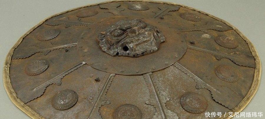 岳飞用过|名将岳飞的作战装备,刀鞘上镶嵌宝石,兵符上刻满古文!