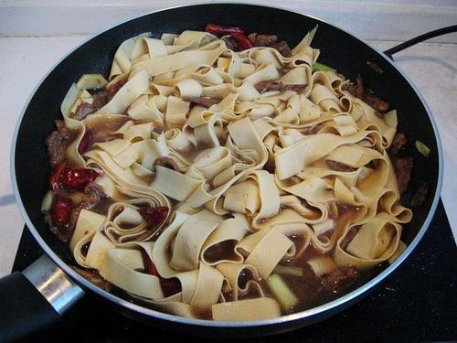  实惠|一道简单美味的东北家常菜，好吃又实惠！