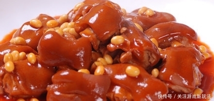  猪蹄|肉香四溢，黄豆软烂入口即化，猪蹄肥而不腻，满口胶原蛋白