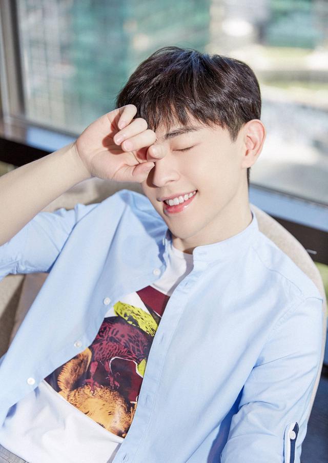 伴郎|邓伦:一块质朴绵实的玉,石家庄之光,铁打的伴郎