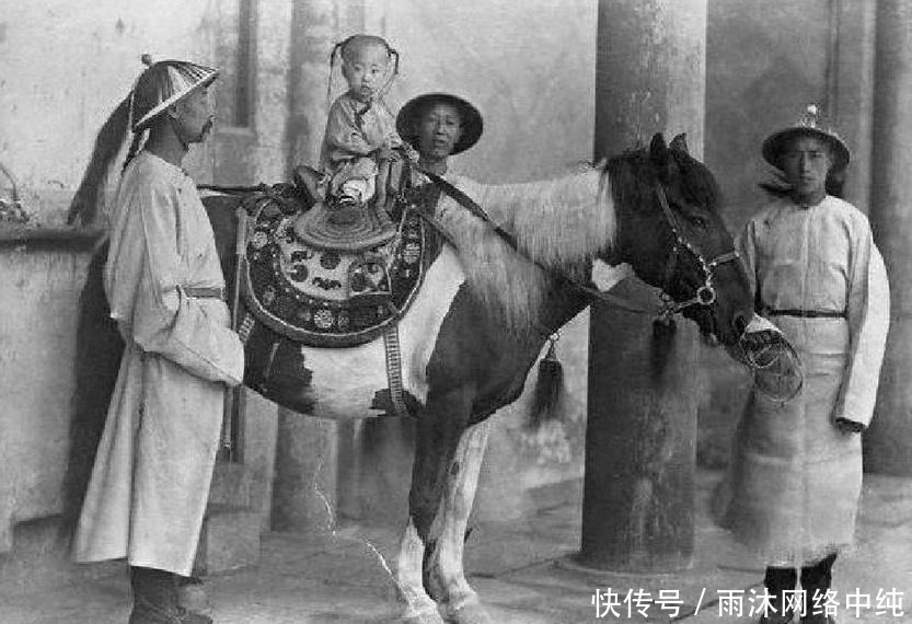  光绪|真实的皇帝出行比电视里简单, 1905年光绪走在天安门广场