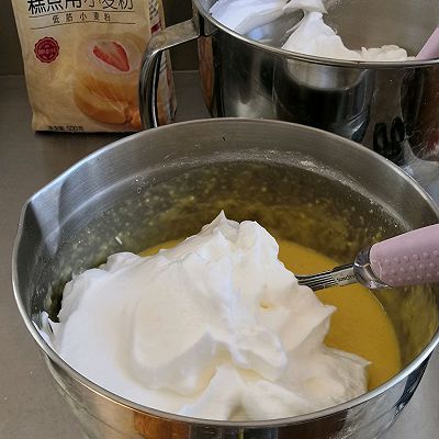 立体|斜坡立体浮雕蛋糕—附详细的奶油霜配方和步骤