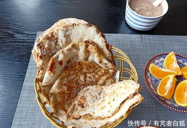 早餐|老两口的极简早餐,吃得舒服却不贵!网友:浪漫有情调的日子