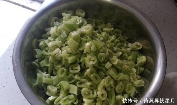  鸡肉|这道菜一年到头好吃，钙含量比鸡肉高，蛋白质也比鸡肉好