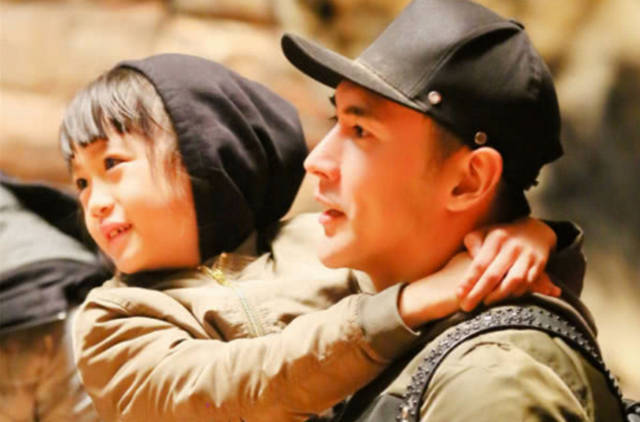 和钟丽缇|《爸爸去哪儿》中的三对“假父女”,唯独一位真的娶了孩子的妈妈