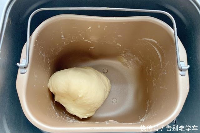 华夫饼|自制红豆华夫饼，无需泡打粉，个个松软香甜，比面包好吃还简单